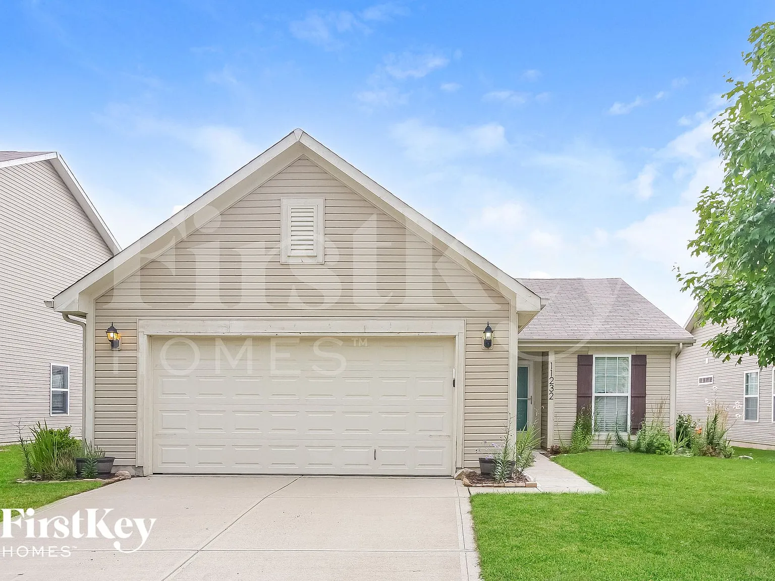 3 bed, 2.0 bath, 1264 sqft, $2,285 — Photo 1