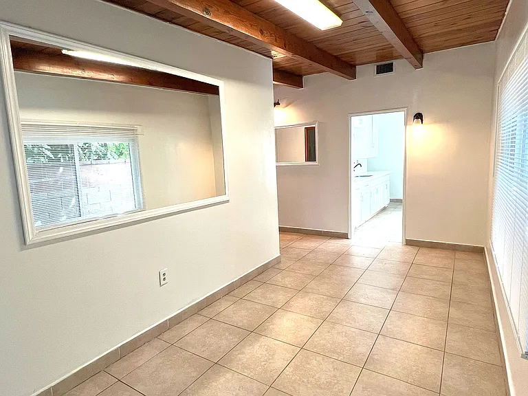 9286 Klinedale Ave — Photo 9