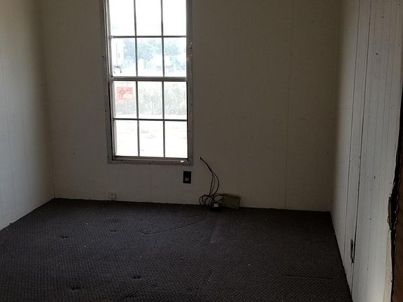 5th image of 5676 Sunny Acres Dr