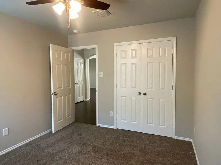 240 Bethann Dr — Photo 15