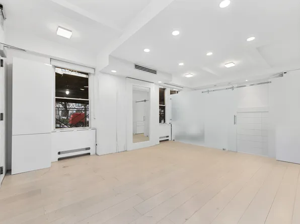 67 Park Avenue image 8 of 14