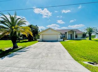 17445 Meadow Lake Cir, Fort Myers, FL 33967