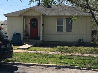 1924 Grand Ave, Joplin, MO 64804