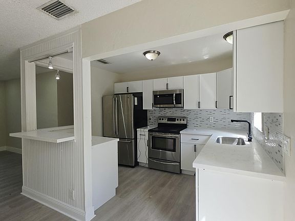 2nd image of 1432 NE 27th Street