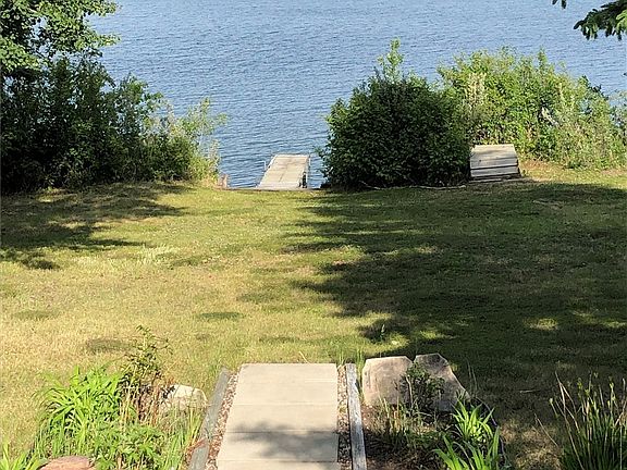 2nd image of 1735 Cottage Road