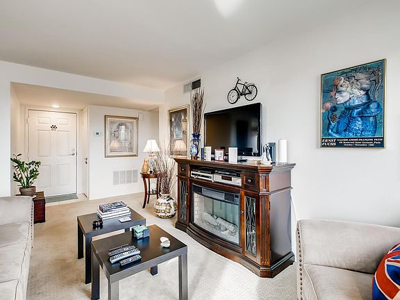 4th image of 1250 Cleveland Ave #221