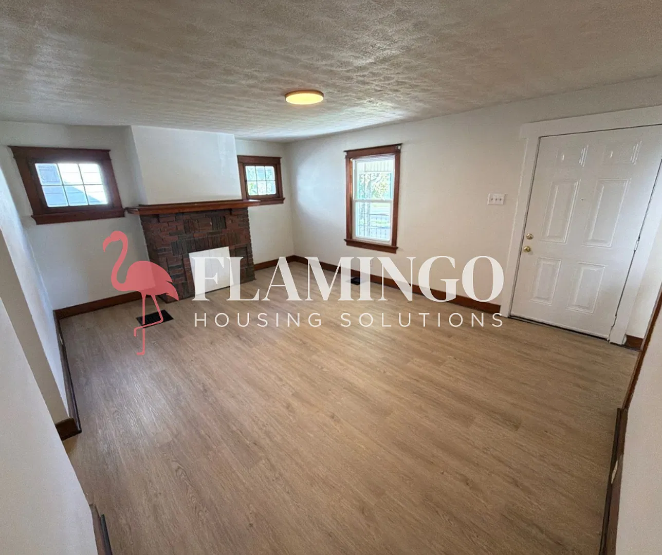 Charming 3-Bedroom Home with Central Air & Washer/Dryer Hookups — Photo 3