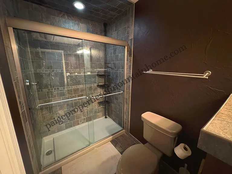 1741 Fairway Dr — Photo 10