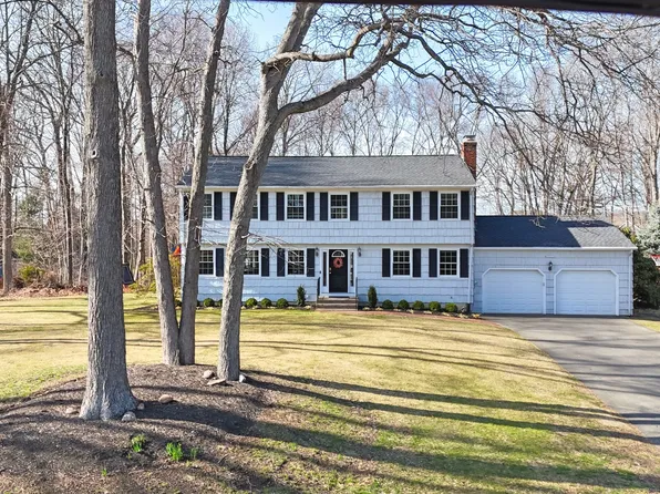 50 Clover Hill Road, Trumbull, CT 06611