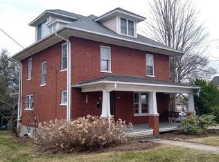 201 Giles Rd, Blacksburg, VA 24060