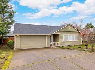 951 Mill St, Silverton, OR 97381