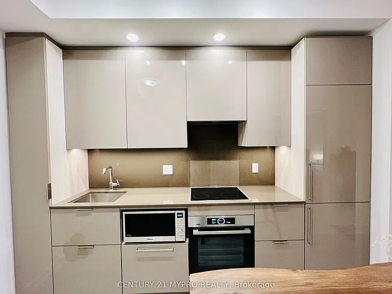 28 Freeland St #803 — Photo 26