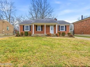 3901 Longview Rd, Jeffersontown, KY 40299