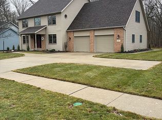 1670 Stonemore Dr, Defiance, OH