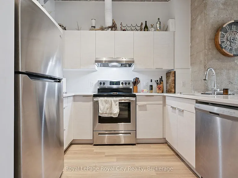120 Huron St #115 — Photo 10