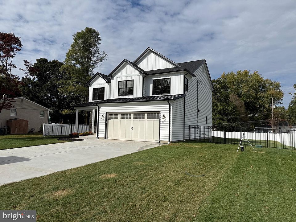 2nd image of 139 Valley Rd