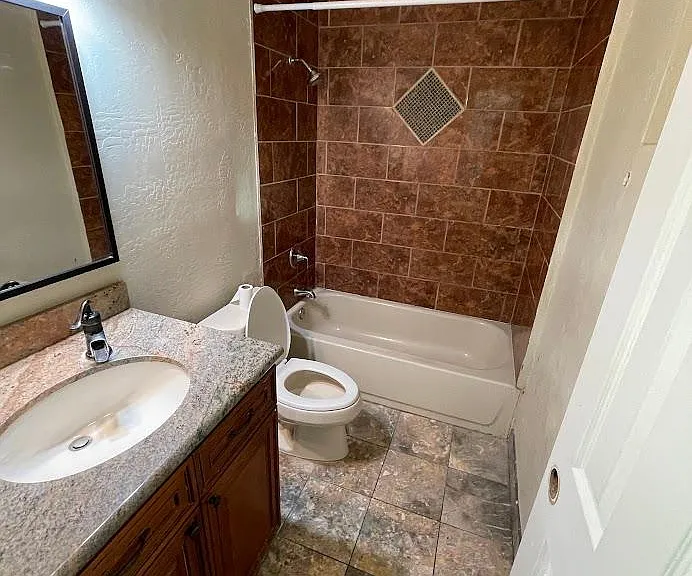 97 E Huntington Dr — Photo 10