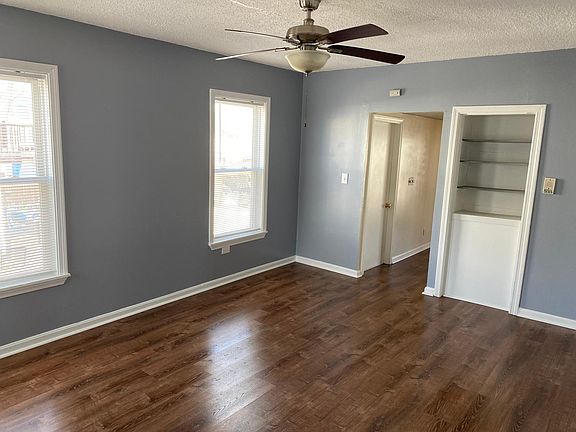 4th image of 16 W Green St Floor 1