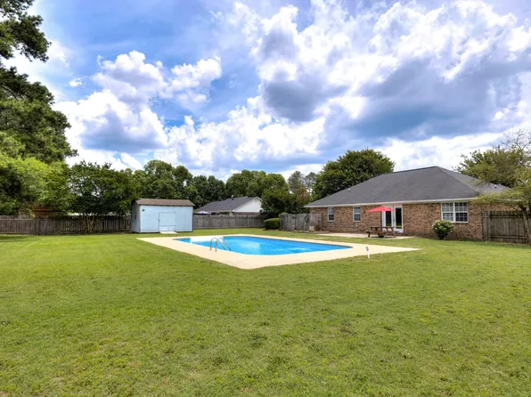 2915 Danville Ln, Sumter, SC 29153