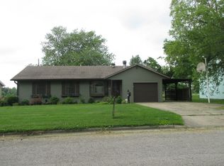 1505 N Johnson St, Robinson, IL 62454