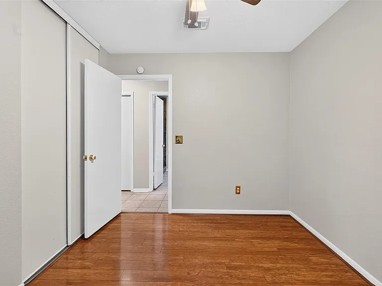 9211 Palm Shores Dr — Photo 13