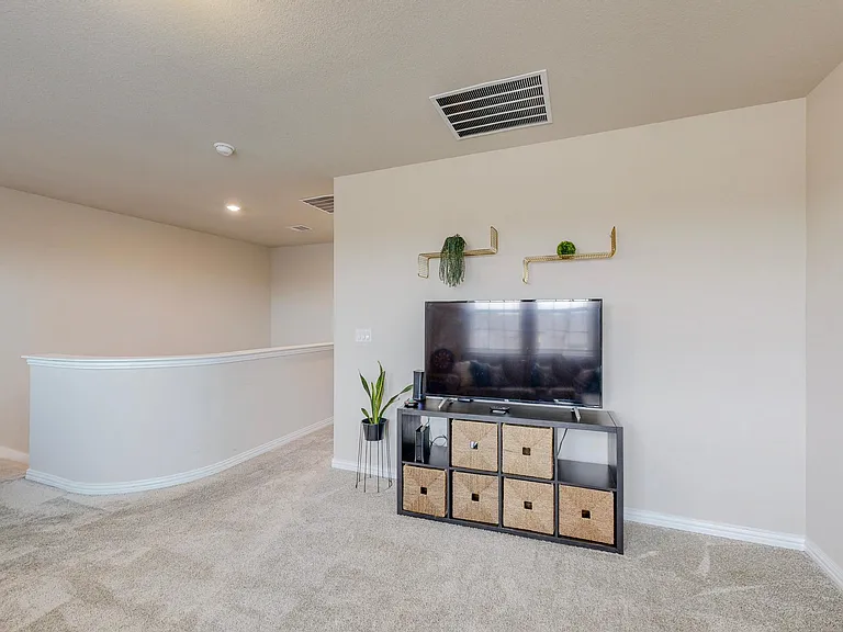 7524 Redondo Dr — Photo 18