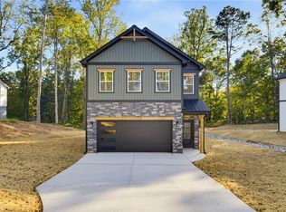 310 Lily Dr, Kernersville, NC 27284