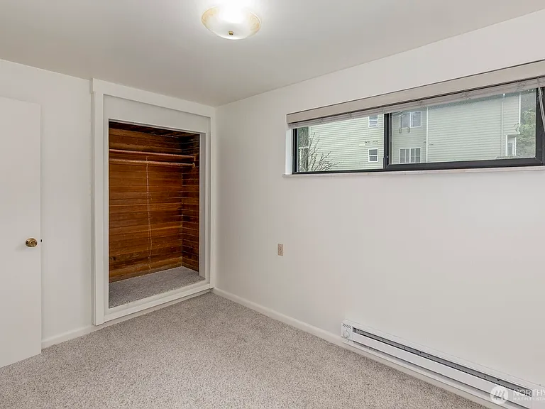 7009 Rainier Dr — Photo 24