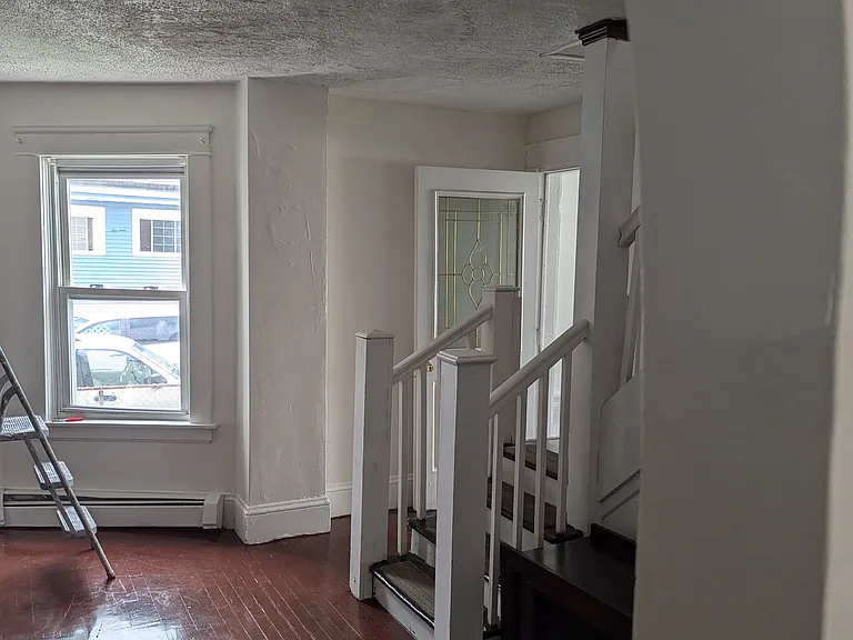 17 Hempstead St — Photo 2