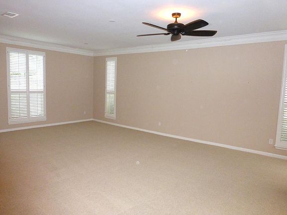 Light Bright Open Living Area