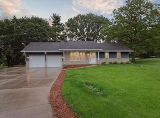 6518 Beech Ct, Waunakee, WI 53597