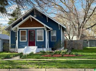 321 Sargent St, Akron, IA 51001