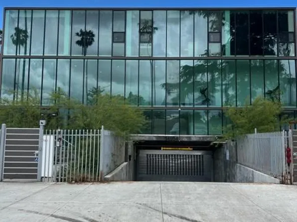 14954 Sherman Way, Van Nuys, CA