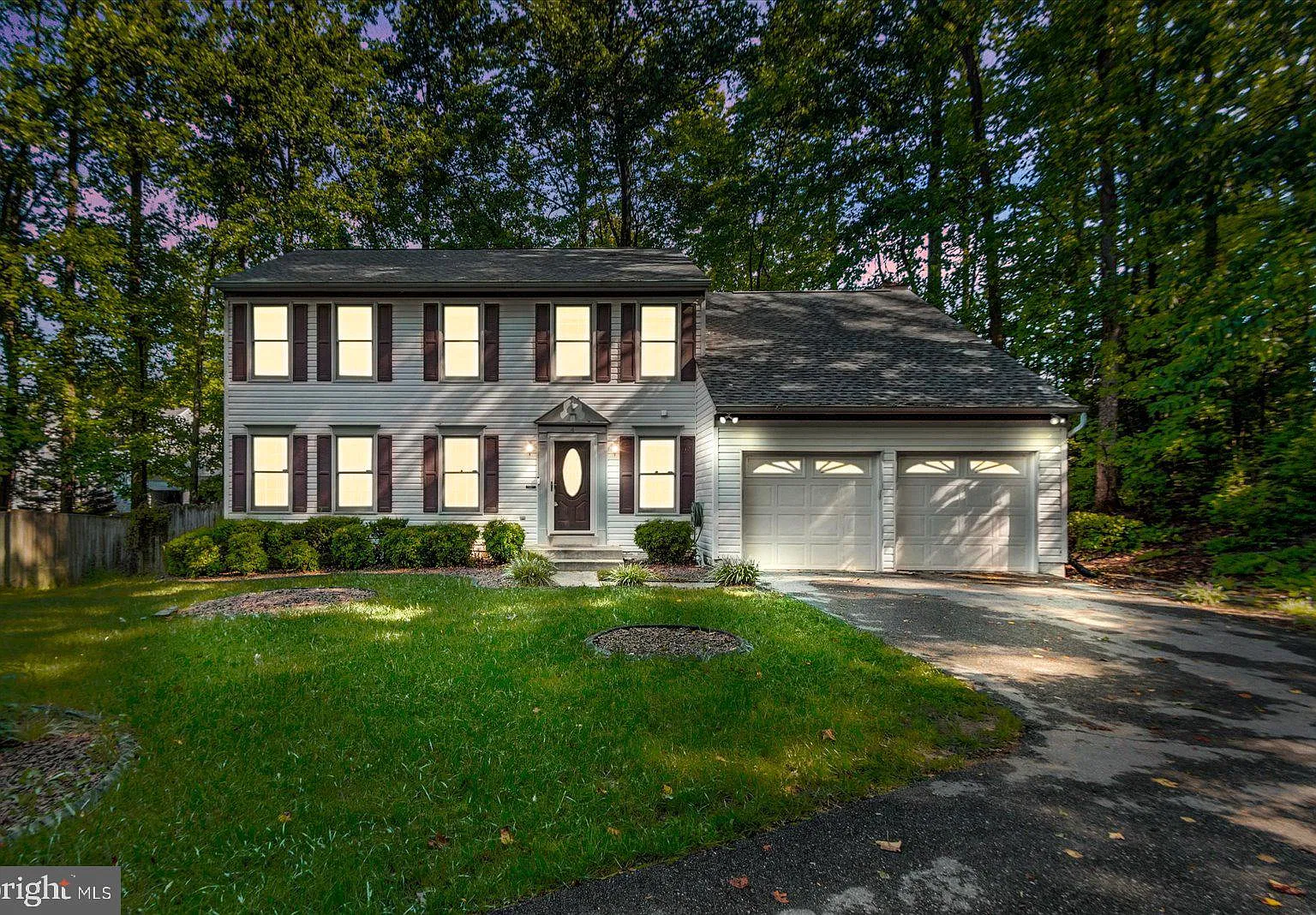 4 bed, 2.5 bath, 3160 sqft, $4,600 — Photo 2