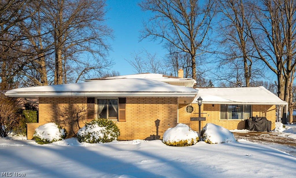 6205 Cabrini Ln, Seven Hills, OH 44131 Zillow