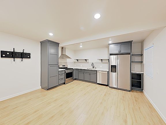 4th image of 1724 T St