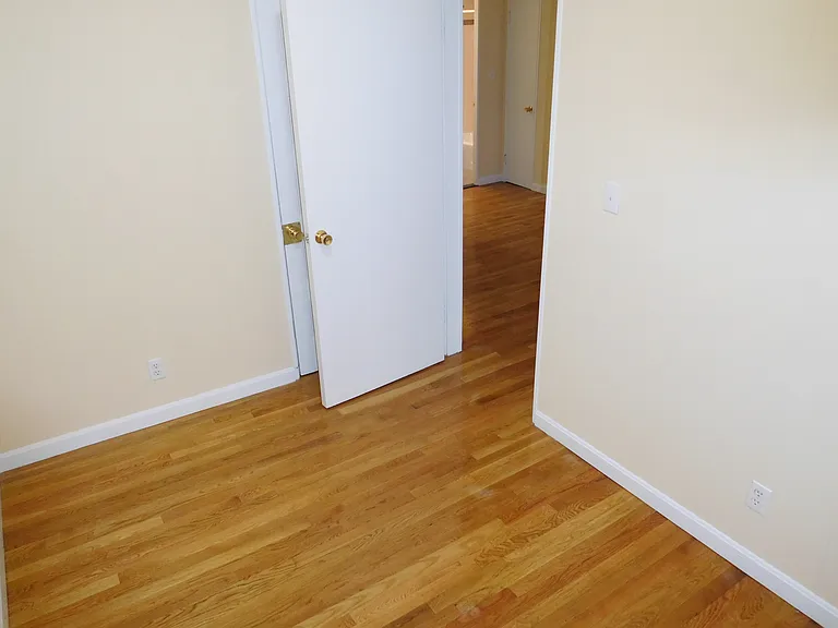 1055 Beacon St — Photo 19