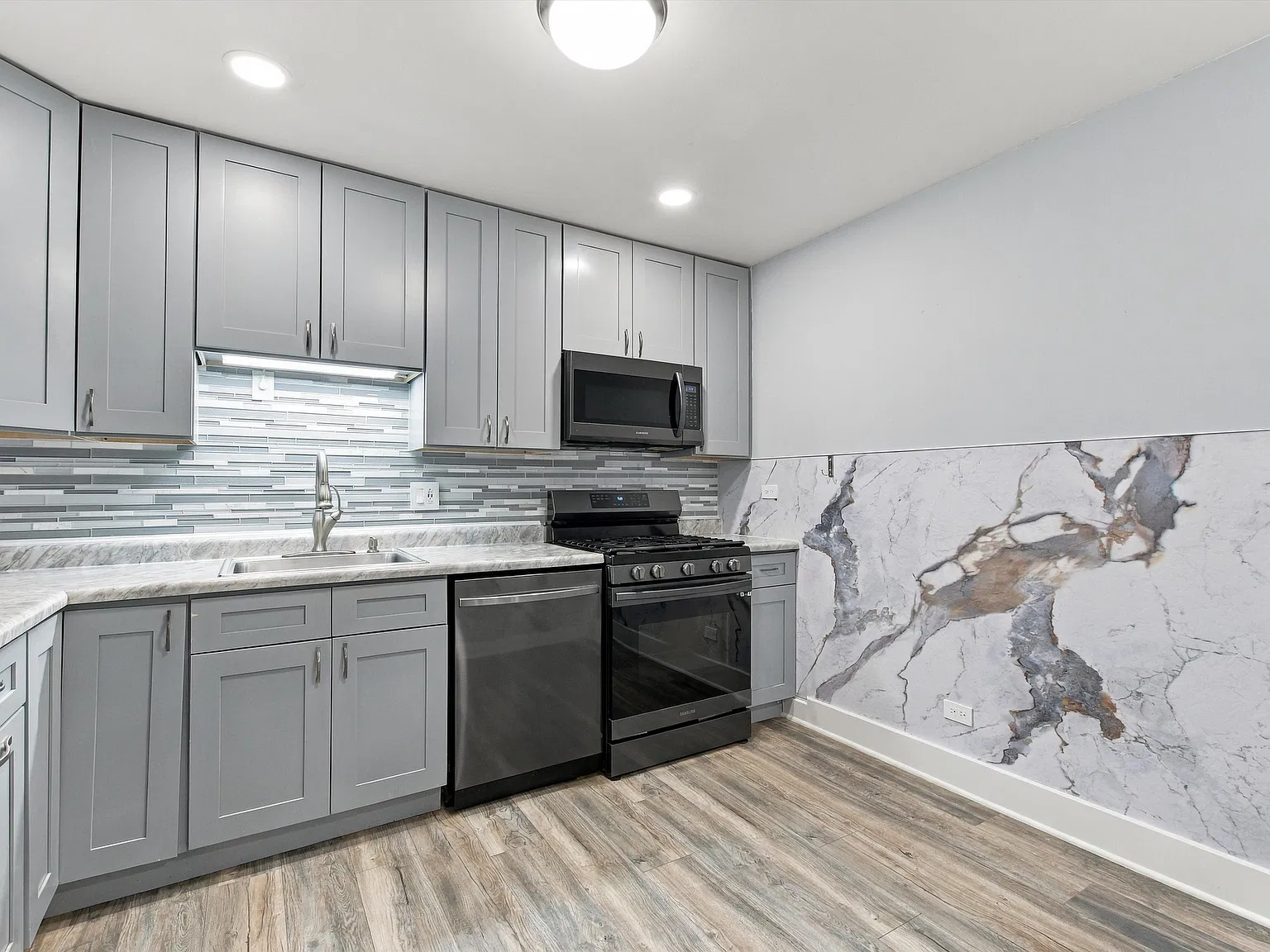 505 S Cleveland Ave — Photo 4