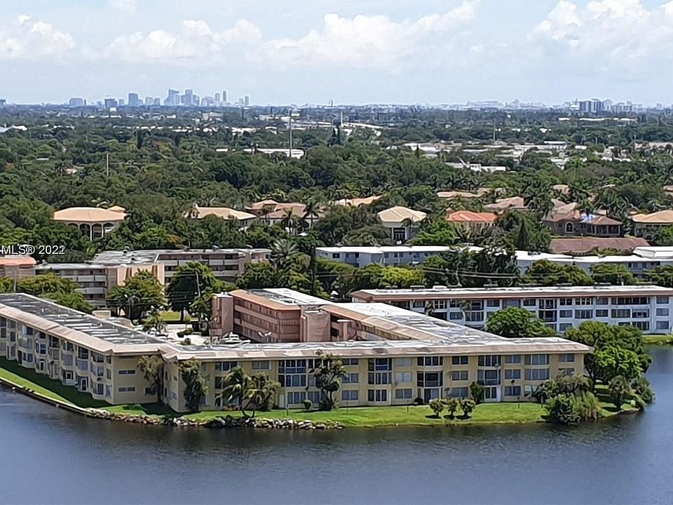 1st image of 1301 NE Miami Gardens Dr Penthouse 12W