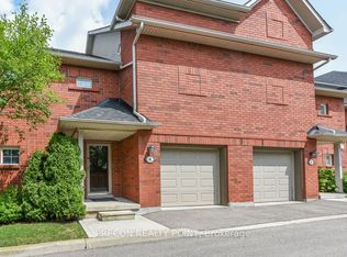 100 Beddoe Dr #4, Hamilton, ON L8P 4Z2