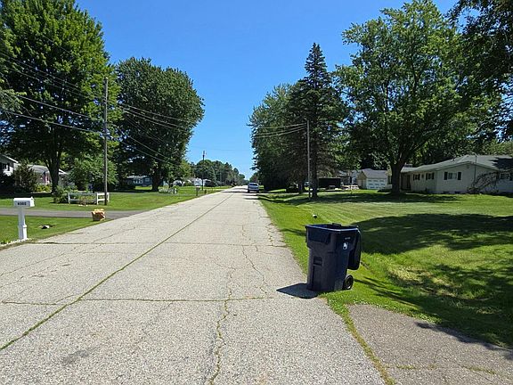 5th image of 6300 Oriole Dr
