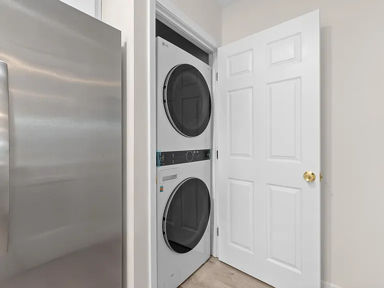 2932 Dickens St #2930 — Photo 6