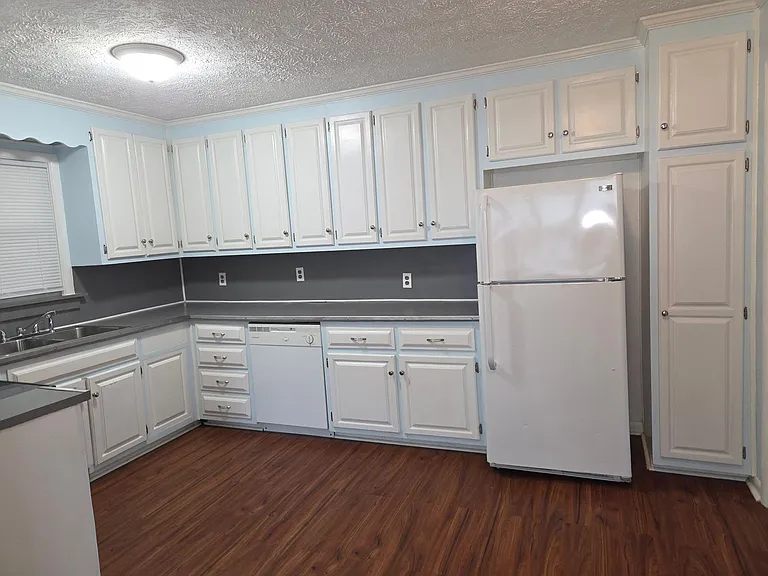 4202 Coventry Rd — Photo 7
