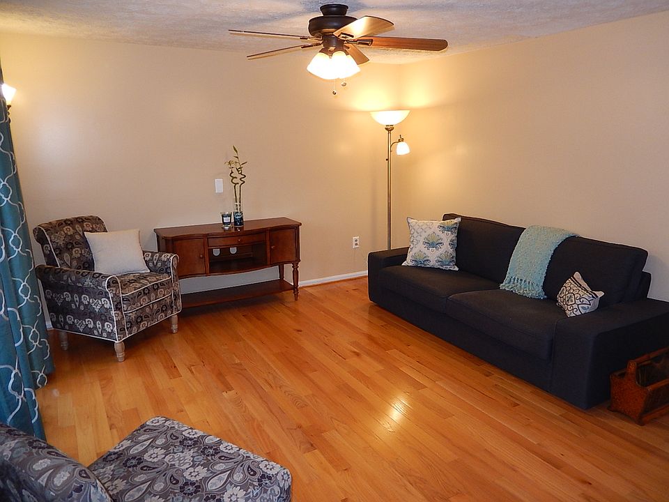 2nd image of 6305 Wimbledon Ct