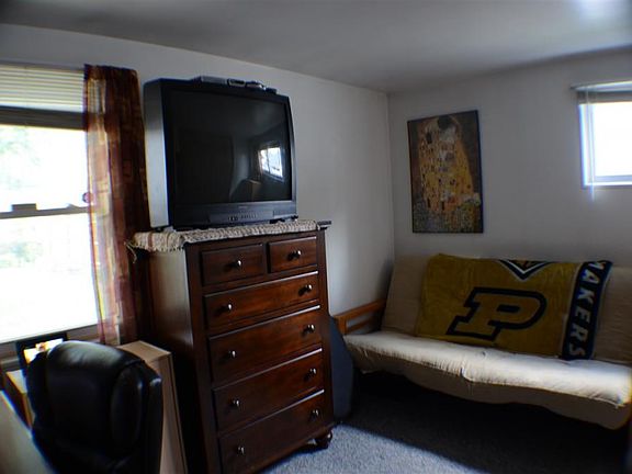 5th image of 515 Chamberlin Dr