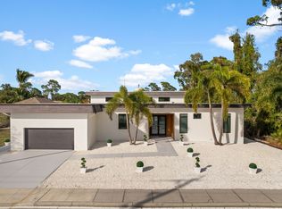 1899 Vamo Way, Sarasota, FL 34231