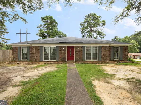 5106 Willowbrook Dr, Columbus, GA 31909