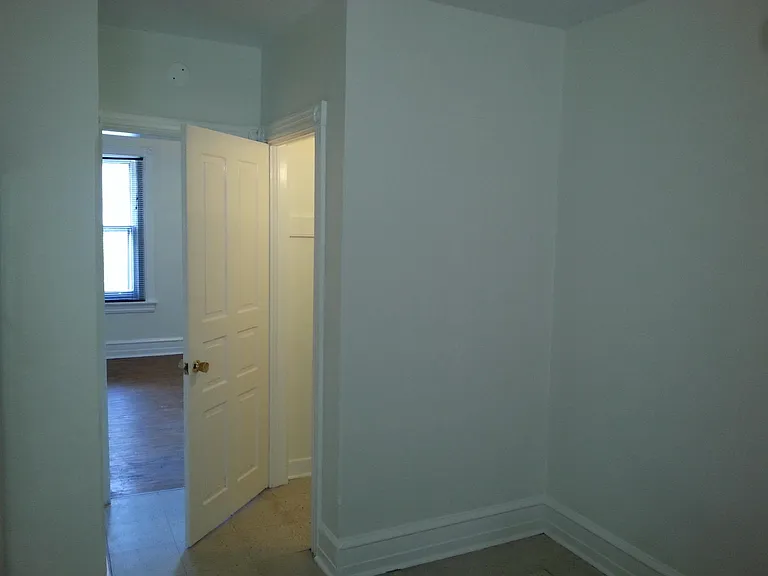 244 S 44th St #2F — Photo 23