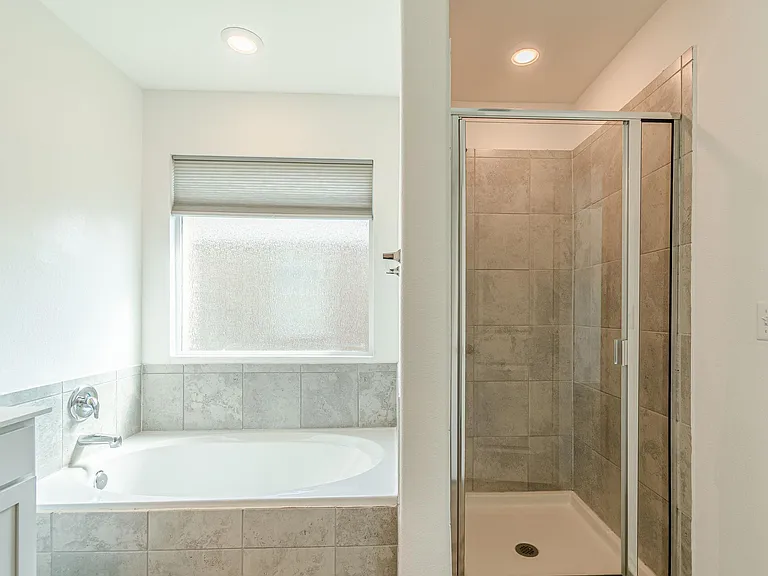 341 Escondido Cir — Photo 21