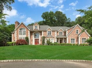 42 Bradley Ln, Montvale, NJ 07645